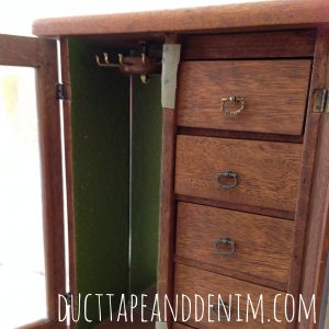 Handmade wooden jewelry box | DuctTapeAndDenim.com