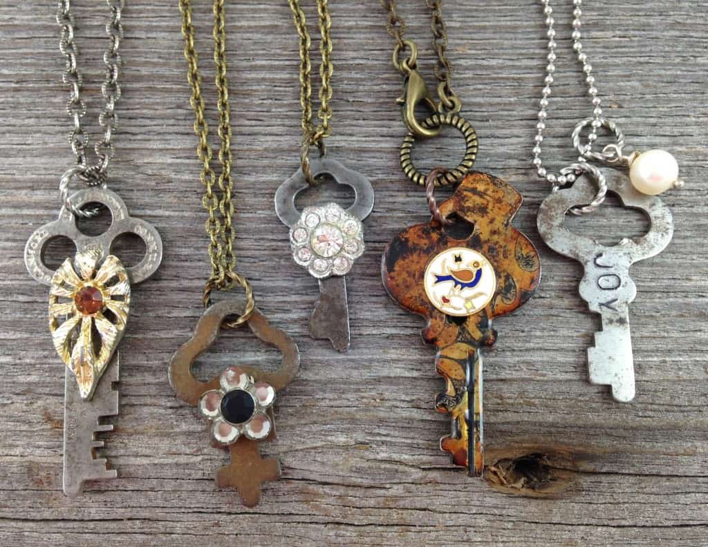 vintage key necklaces
