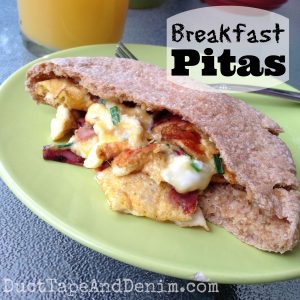 Ideas for delicious and healthy breakfast pitas | DuctTapeAndDenim.com