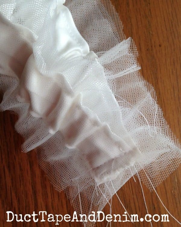 Handmade wedding garter tutorial - sewing in elastic | DuctTapeAndDenim.com