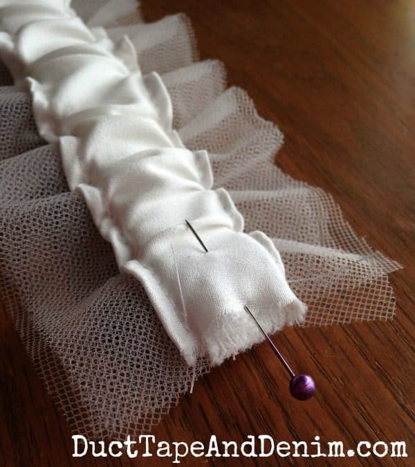Handmade wedding garter tutorial. Adding elastic. | DuctTapeAndDenim.com
