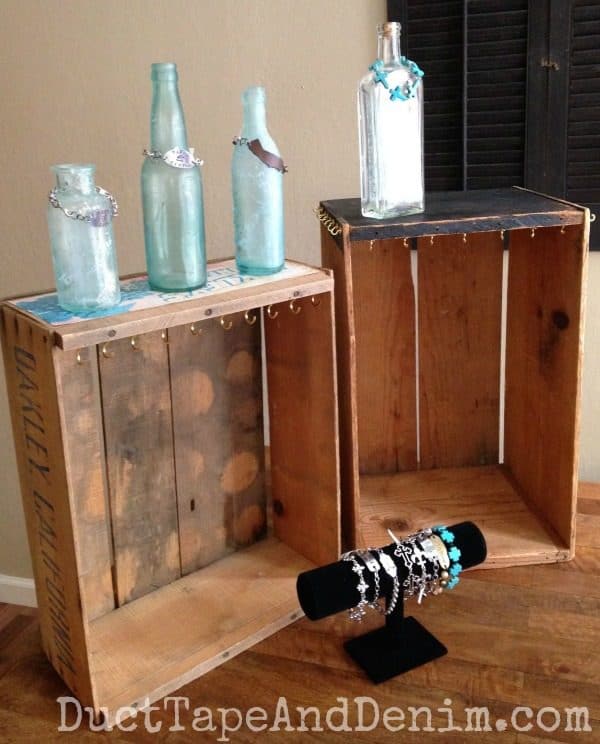Vintage crates and bottles for jewelry display | DuctTapeAndDenim.com