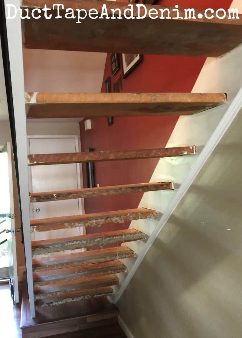 How to Remove Carpet From Stairs and Stain