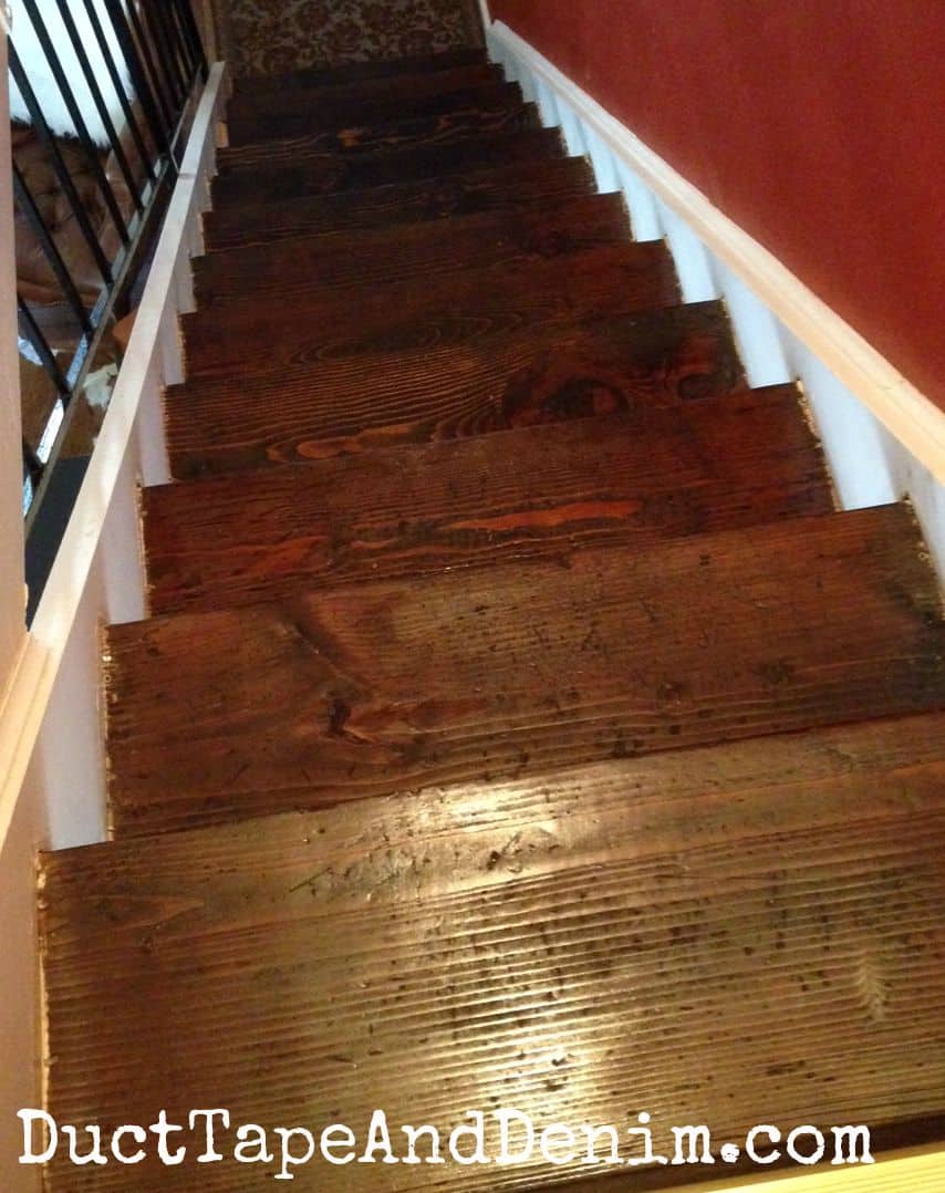 How to Remove Carpet From Stairs and Stain