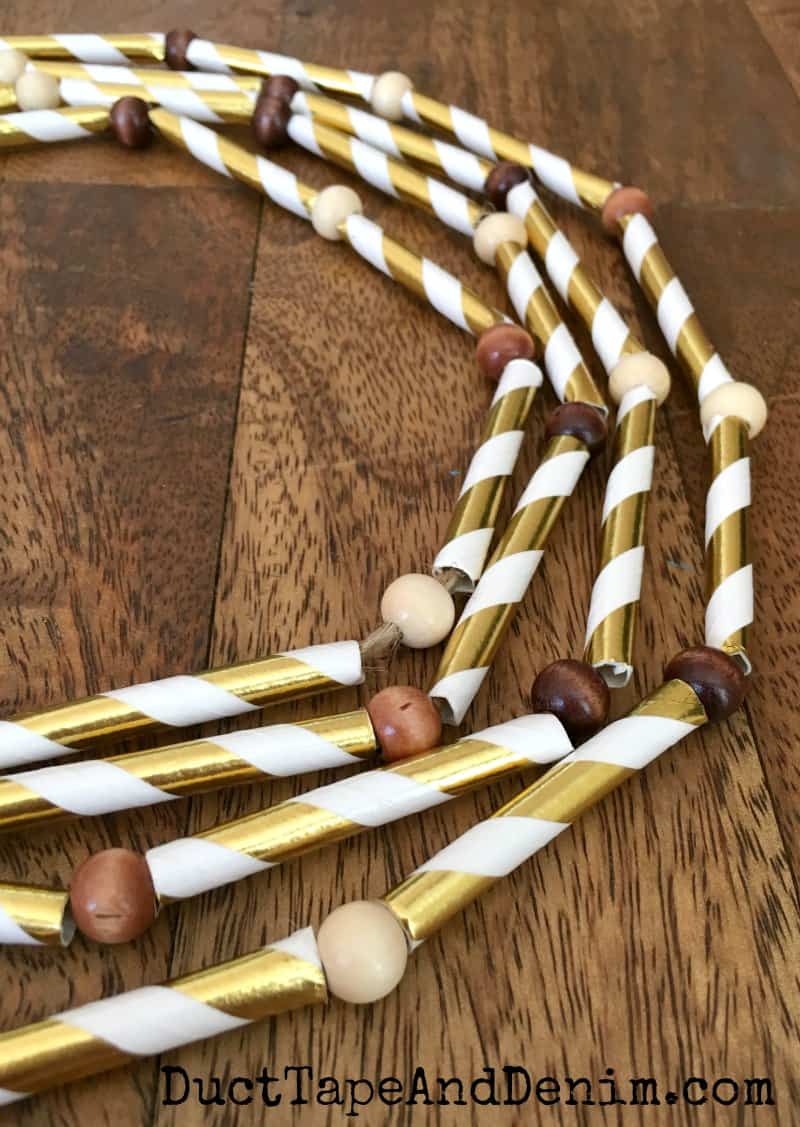 Paper Straw Garland | Quick & Easy DIY Thanksgiving Decoration