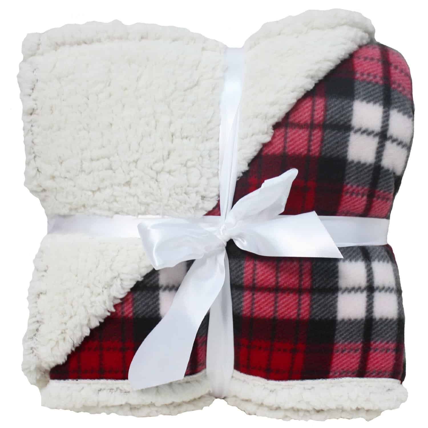 25 Cozy Christmas Blankets for Curling Up on the Couch