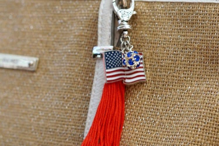 Patriotic purse charm DIY on DuctTapeAndDenim.com