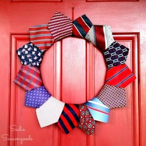 18 easy DIY July 4th wreaths to make on DuctTapeAndDenim.com