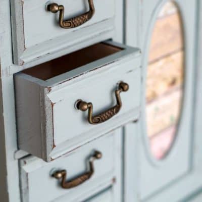35 Beautiful Jewelry Cabinet Makeovers That Will Make You Go to the Thrift Store