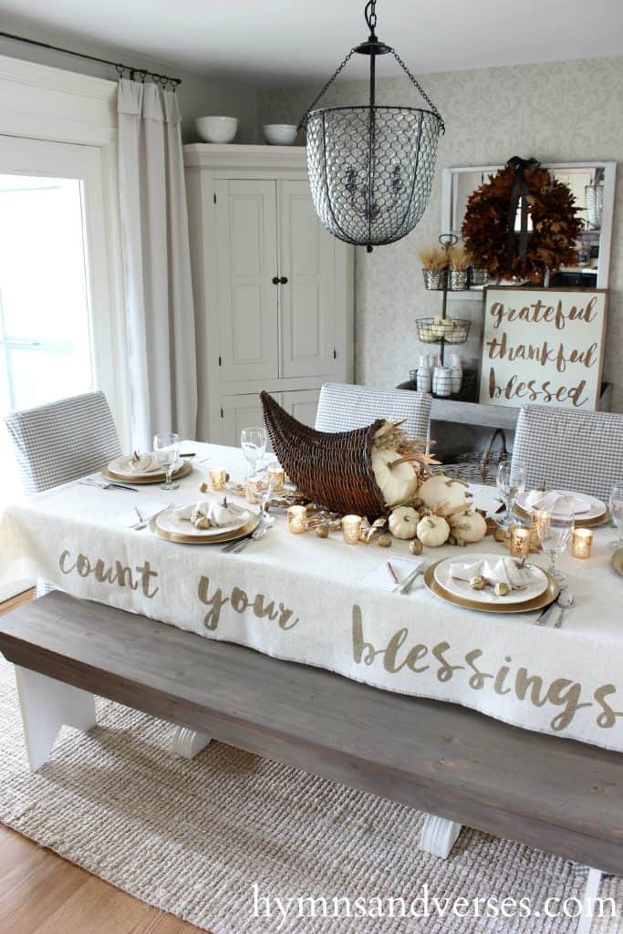 5 Easy Thanksgiving Tablecloth Ideas for You to Make