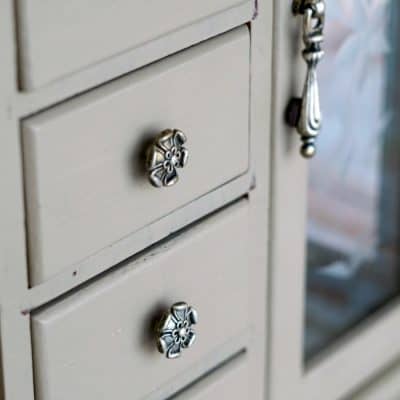 An Easy Jewelry Cabinet Makeover with Beautiful Gold Wax