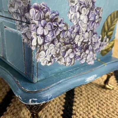 How to Update a Boring Old Jewelry Box with Hydrangea Transfers